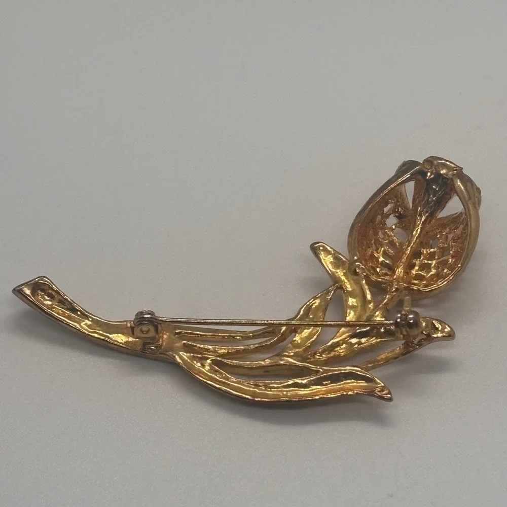 Vintage Tulip Flower Brooch Women OS Gold Tone Textured Lattice Petal Pin
